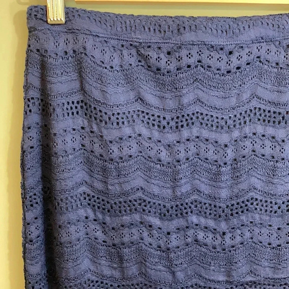 LE CHATEAU High-waist lace pencil skirt size XS - Picture 9 of 11